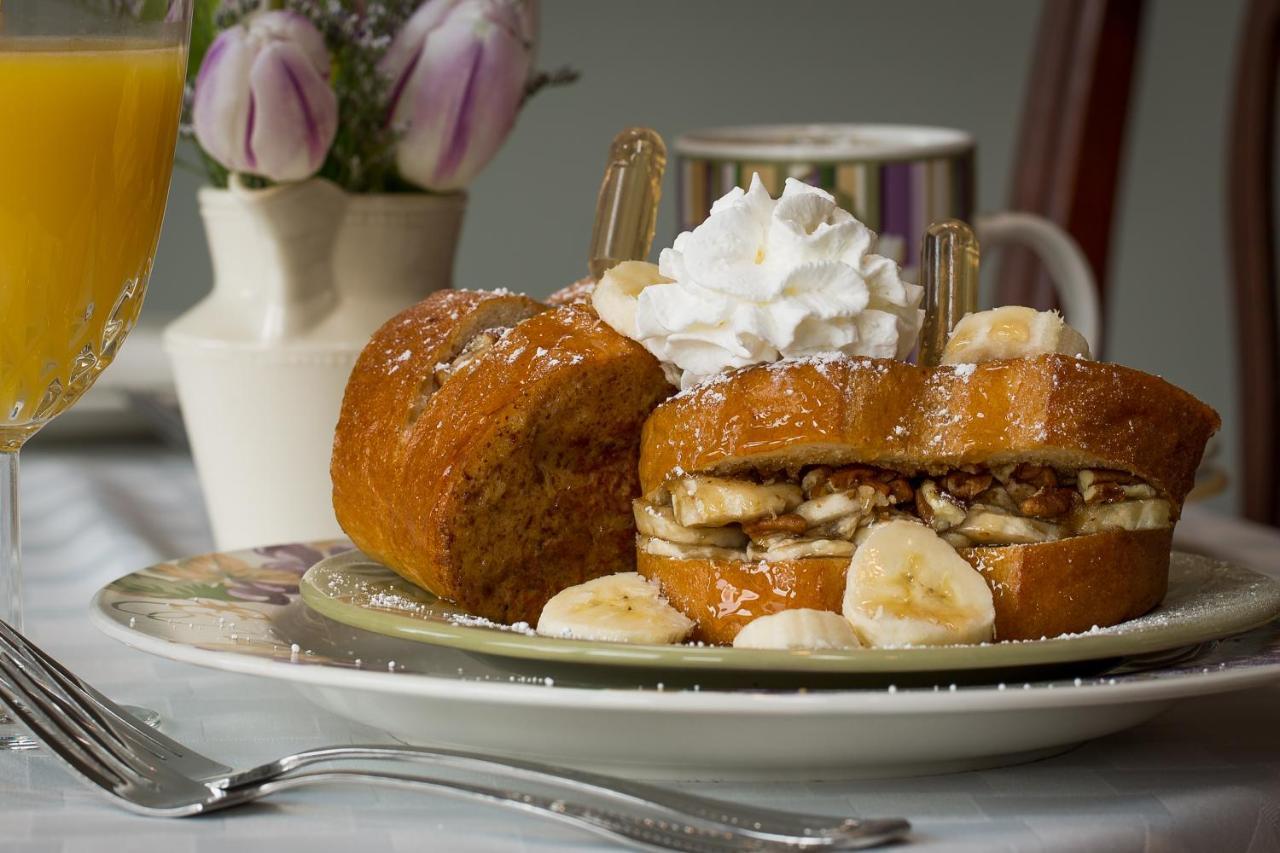 Weller Haus Bed, Breakfast & Event Center Panzió Bellevue Kültér fotó